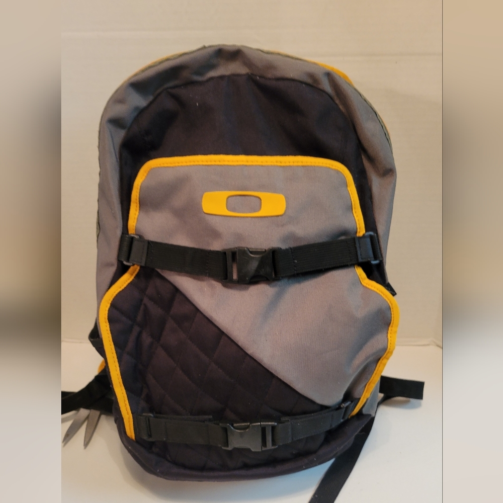 Oakley  Backpack - Picture 2 of 14